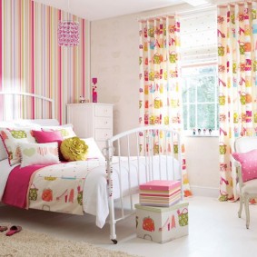 Mobilier alb într-un stil romantic