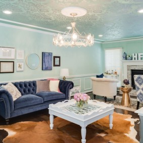 Kunst plafondschildering in de hal