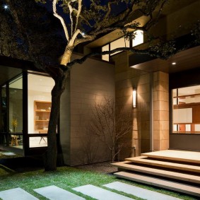 Porche d'une maison de campagne