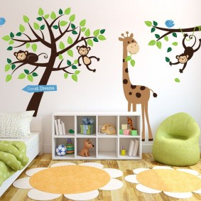 Support bas pour jouets pour enfants