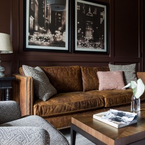 Peintures modulables sur le canapé du salon