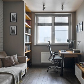 Шкаф в модерен стил за млад мъж