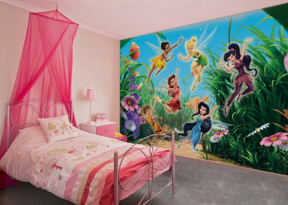 Auvent rose dans la salle de papier peint photo