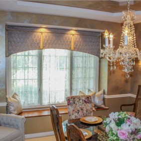 Lustre en cristal avec bougies