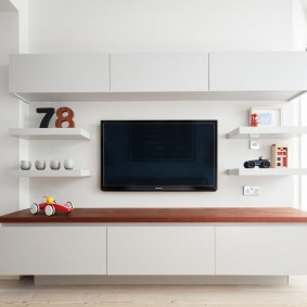 Phòng khách màu trắng