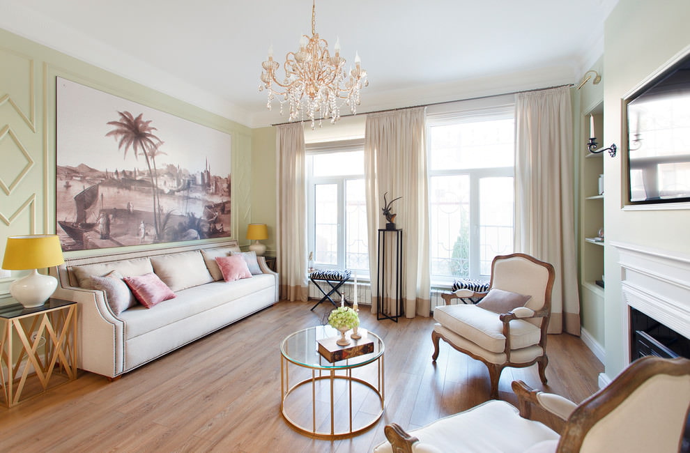 Мека мебел с лека тапицерия в зала Хрушчов