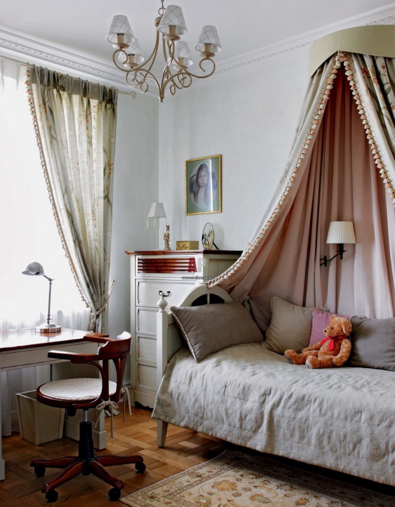 Canopy in the interior of a teenage room