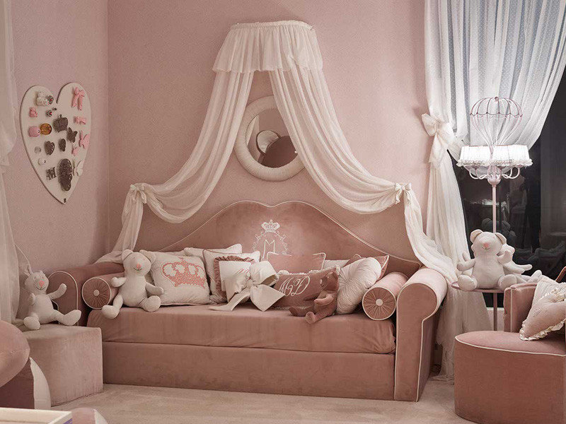 Canopy from a veil over a children's sofa