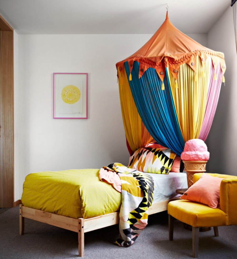 Children's color canopy in the Turkish style