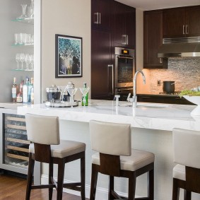 bar counter in apartment design