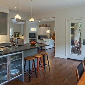 bar counter in the apartment photo options