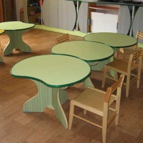 idées de conception de chaise en bois bébé