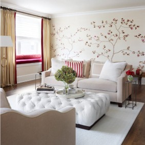 Carta da parati di carta su un muro accento nella hall