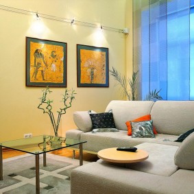 Illuminazione decorativa di quadri modulari