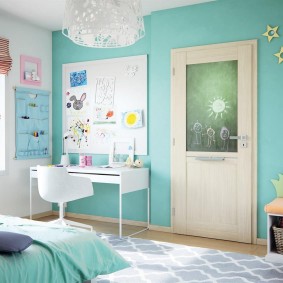 Arbeitsplatz eines Vorschulkindes