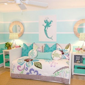 Streifenfärbung der Wände im Kinderzimmer