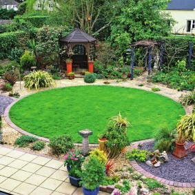 Pelouse de parc ronde