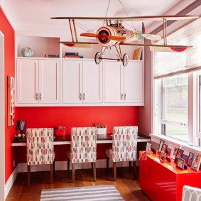 Màu đỏ trong nội thất phòng trẻ em