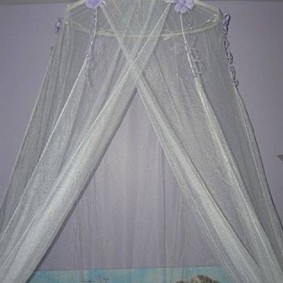 Lightweight soft tulle canopy
