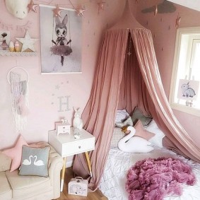 Hipped canopy in the little girl’s room
