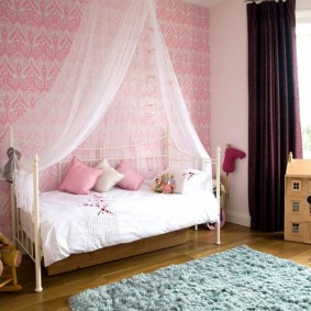 Lightweight transparent tulle canopy