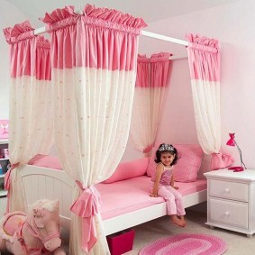 Comfortable bed for preschool girls