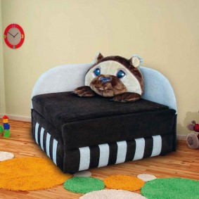 Παιδικό κάθισμα χωρίς αιχμηρές γωνίες