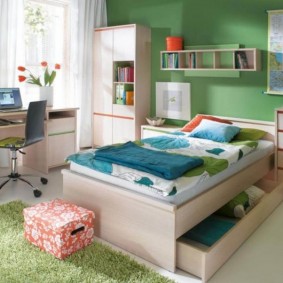 เตียงเด็กพร้อมลิ้นชัก