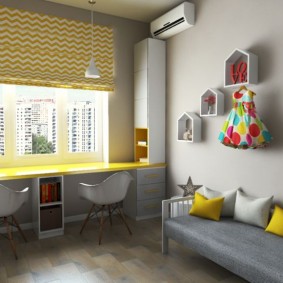 Sarı masa üstü eşik masa üstü