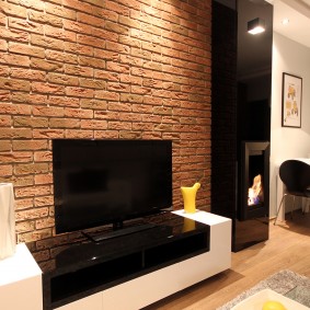 Τοιχογραφία από τούβλα