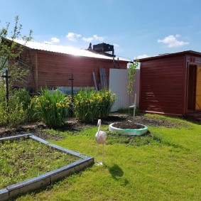 Petit hozblok dans le coin le plus éloigné du chalet d'été