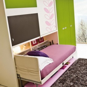 Raf ve gardırop katlanır yatak