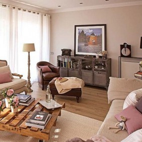 Mobili retrò in un appartamento in città