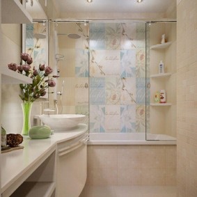 Tende di vetro in bagno