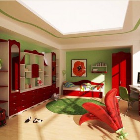 ที่นั่งเด็กในรูปร่างของดอกไม้