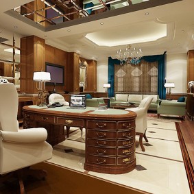 pejabat eksekutif yang bergaya