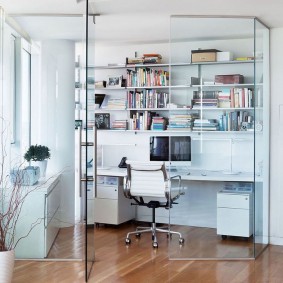 pejabat di idea idea apartmen