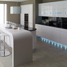 plat dans les options de photo de couleur blanche