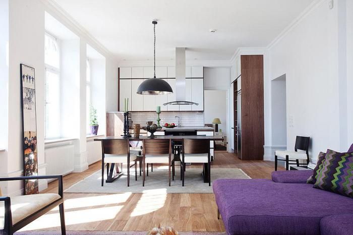 Aydınlık bir dairede laminat parke