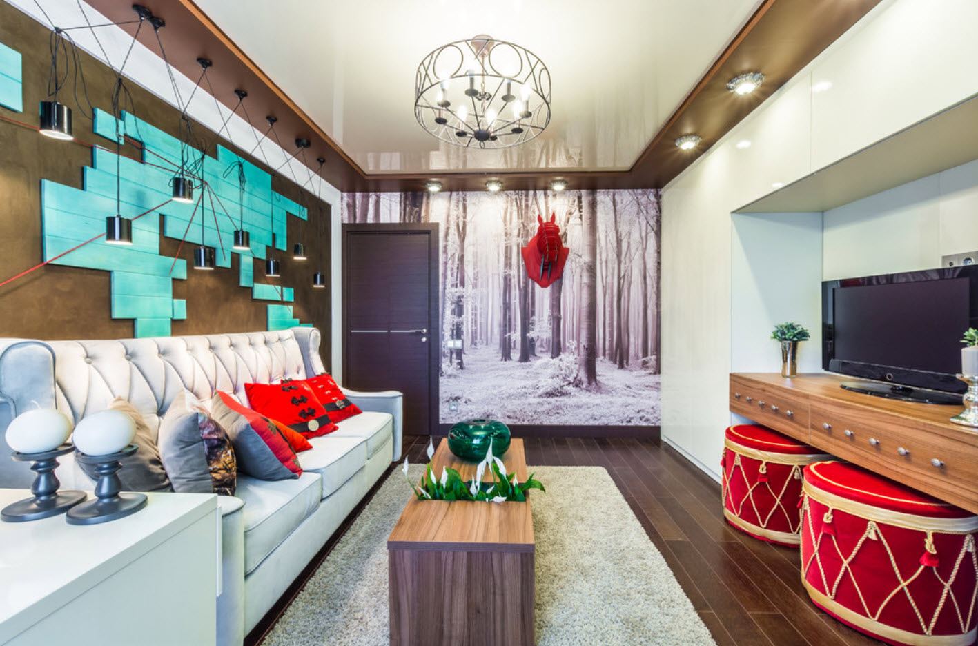 tavanul întins în camera de fuziune