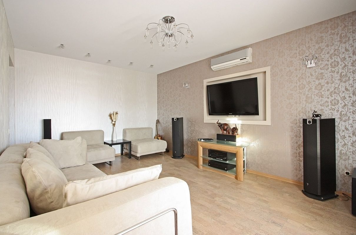 o fotografie a lui Hrușciov cu o cameră