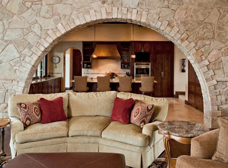 décoration de l'arc avec pierre décorative