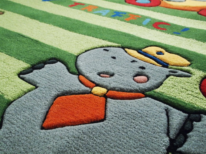 Tapis enfant en osier avec un beau motif