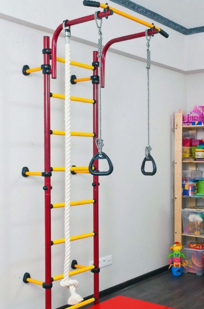 Çocuk için kreşte ucuz İsveç duvarı