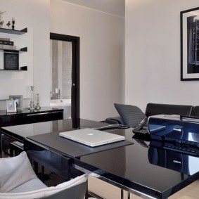 pejabat di apartmen adalah moden