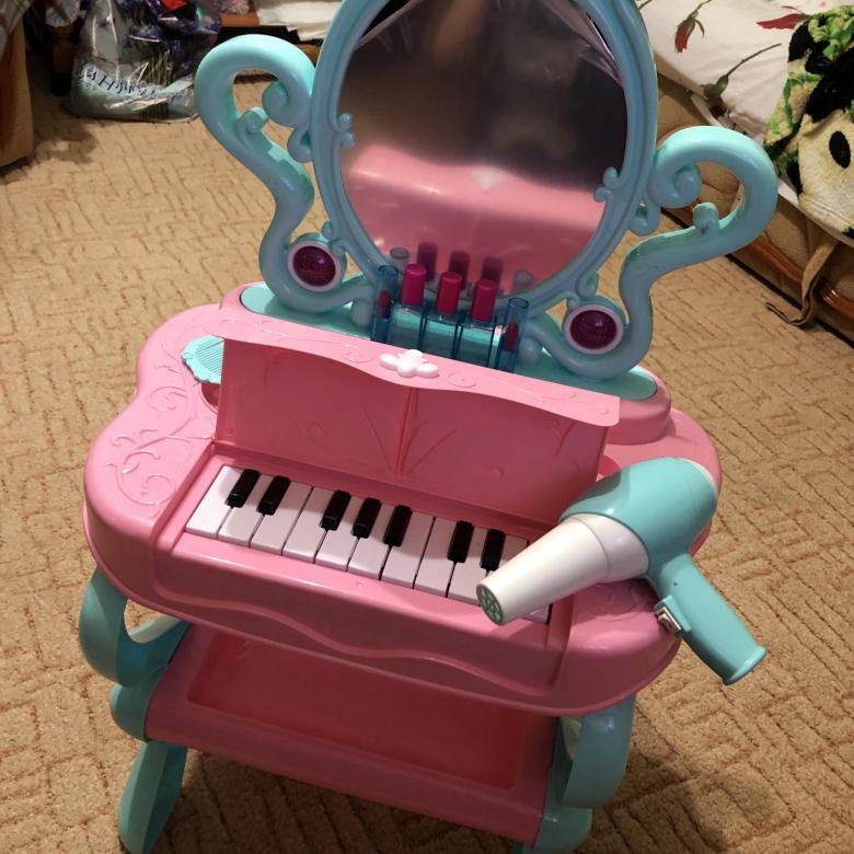 โต๊ะเครื่องแป้งสำหรับเด็กพร้อมเปียโนและเครื่องเป่าผม