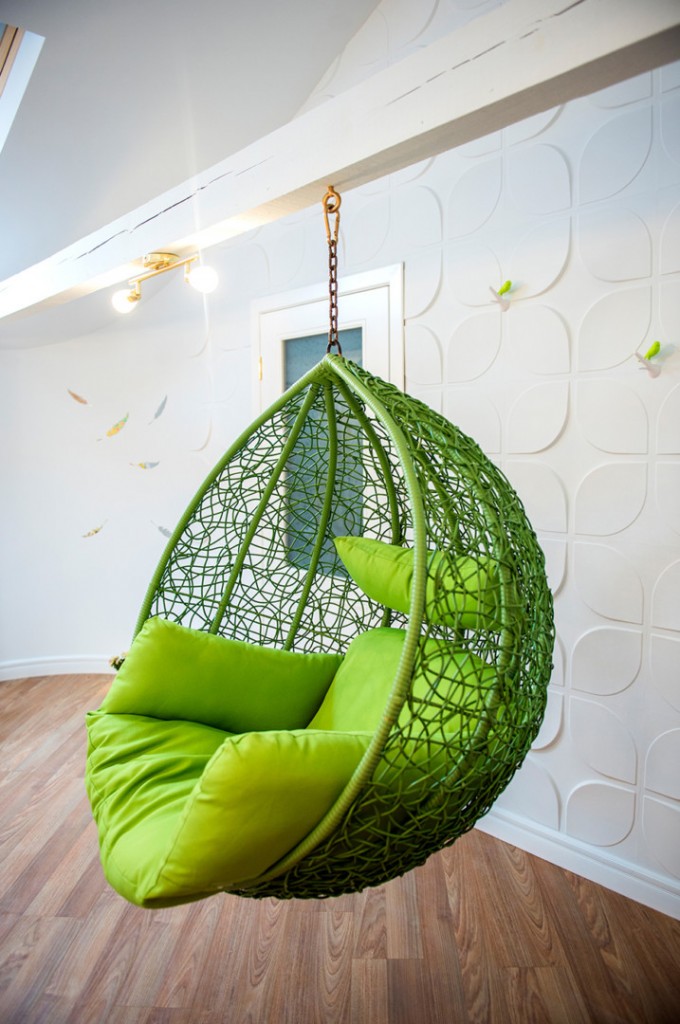 เก้าอี้แขวนในห้องของเด็กผู้ชาย