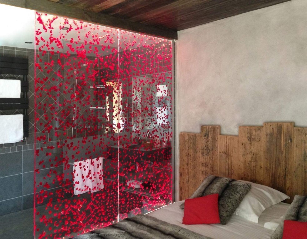 Partiție transparentă din sticlă acrilică