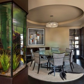 Ruang zon dengan ruang siling