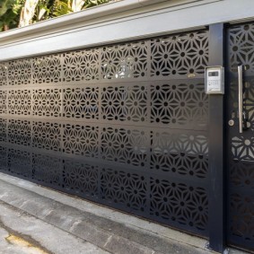 feuille de clôture décorative